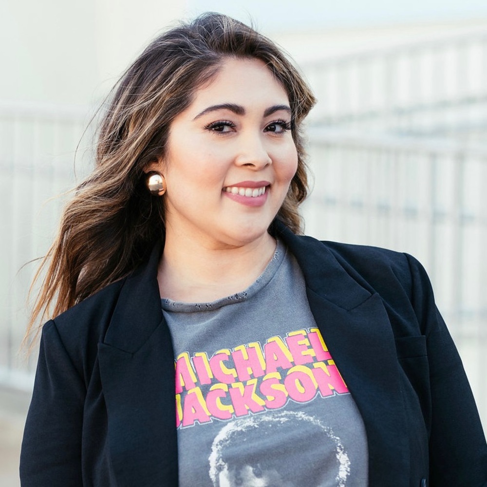 Meet your Posher, Adriana